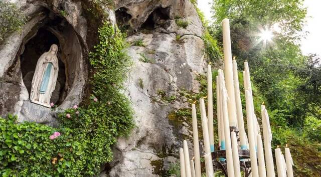 GRUTA CARRUSELL - LOURDES